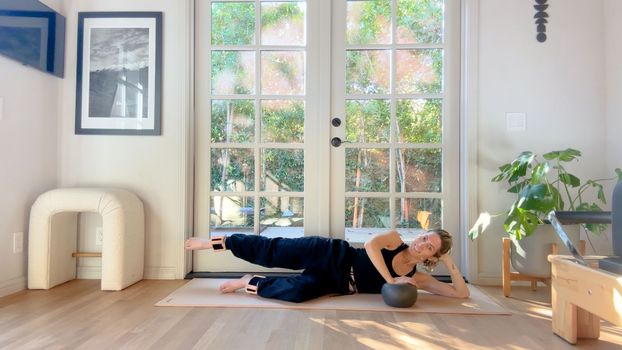 Feel The Love Mat Pilates