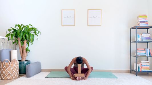 Second Trimester Hatha: Mobilize & Ease Tension