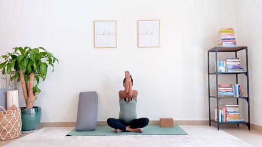 Second Trimester Hatha: Breathe, Stretch, Move