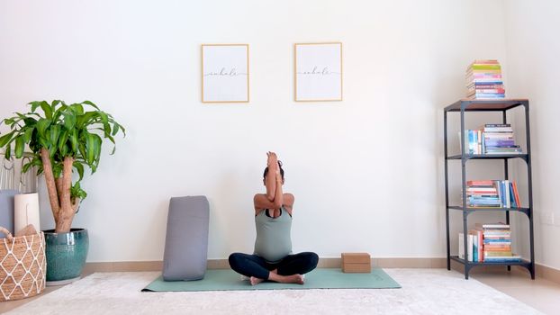 Second Trimester Hatha: Breathe, Stretch, Move