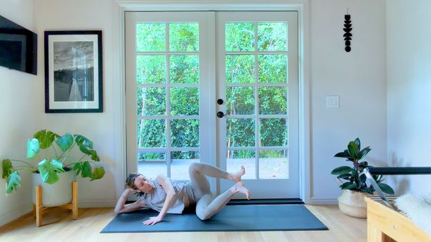 Beginner Friendly Mat Pilates