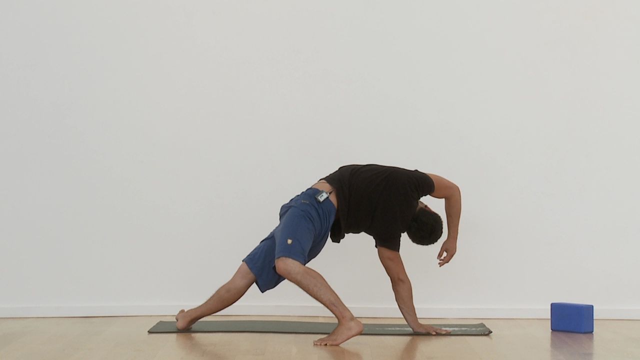 Hamstrings Flow Yoga