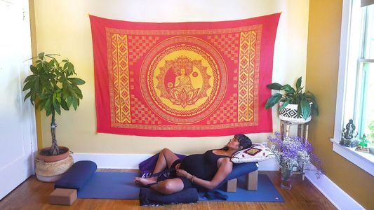 2nd Trimester: Soothing Restorative