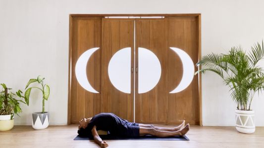 Clean Slate New Moon Flow