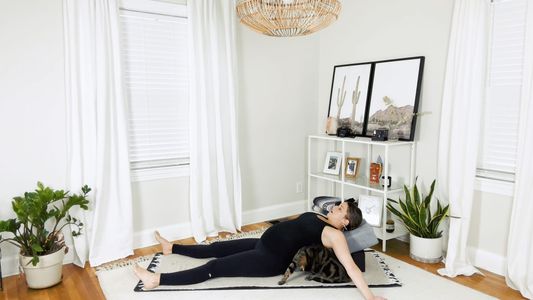 3rd Trimester: Full Body Stretch